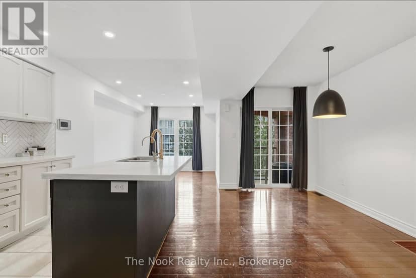 27 Blunden Road — photo 19 of 32