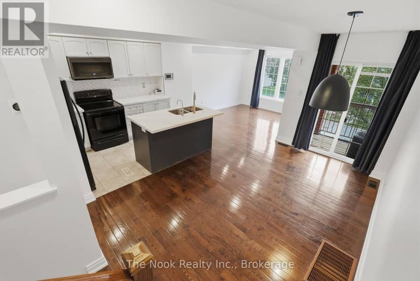 27 Blunden Road, Ajax, photo 4