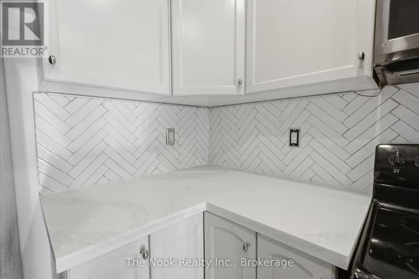 27 Blunden Road, Ajax, photo 8