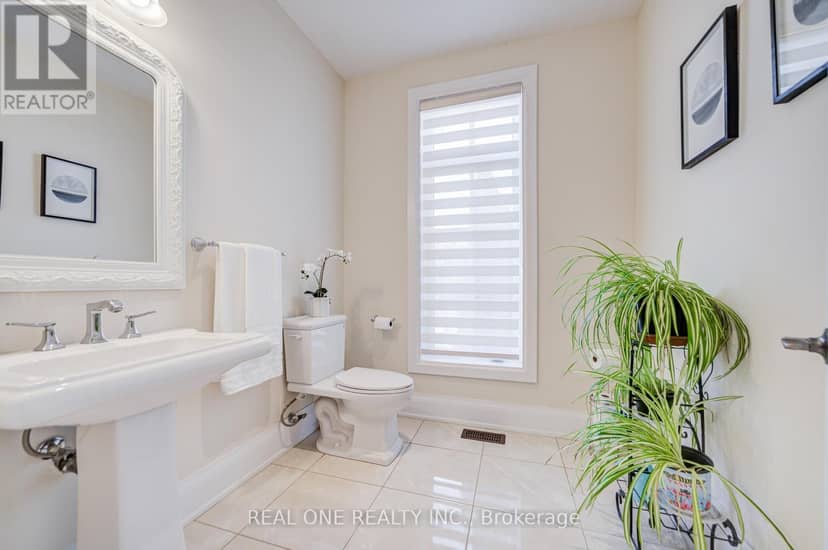 421 Flamingo Road — photo 9 of 40