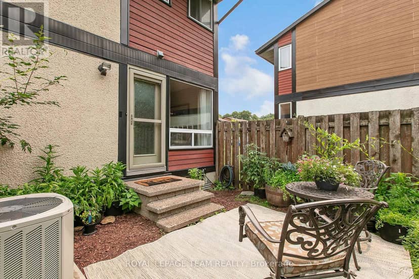 68 - 82 McClintock Way — photo 34 of 36