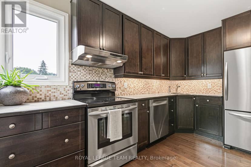 68 - 82 McClintock Way — photo 7 of 36