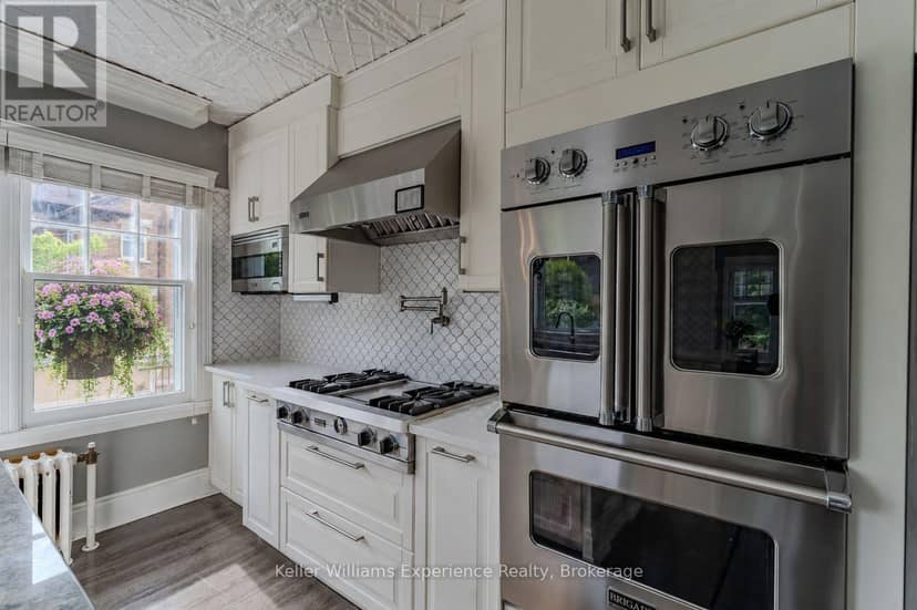85 10th Street — photo 13 of 40