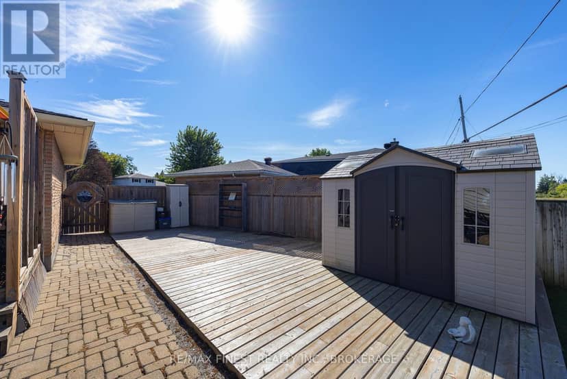 935 Brodie Avenue — photo 12 of 40