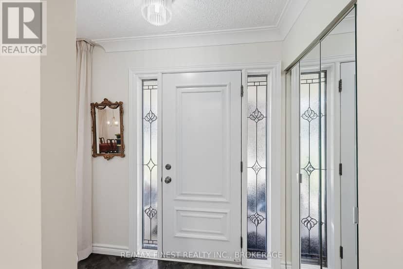935 Brodie Avenue — photo 16 of 40