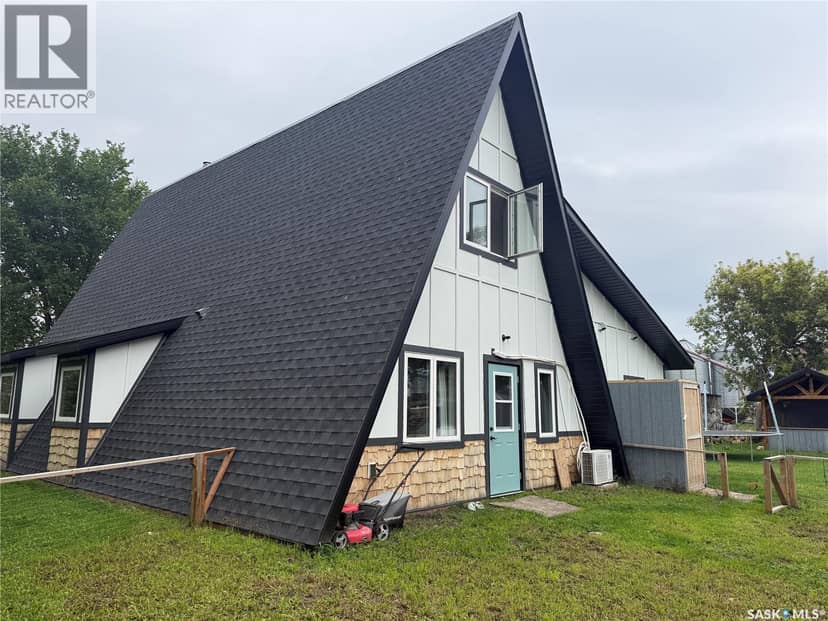 50 Main STREET S, Carrot River, photo 2