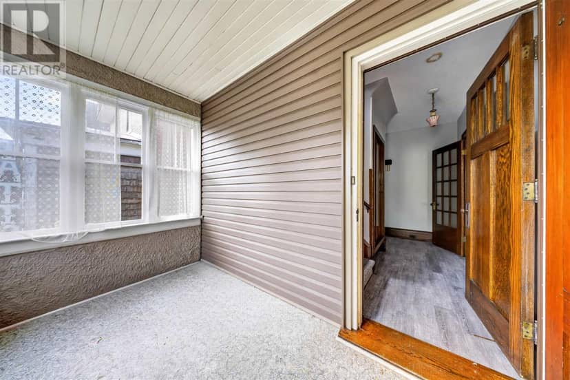 145 Albert ST W — photo 7 of 29