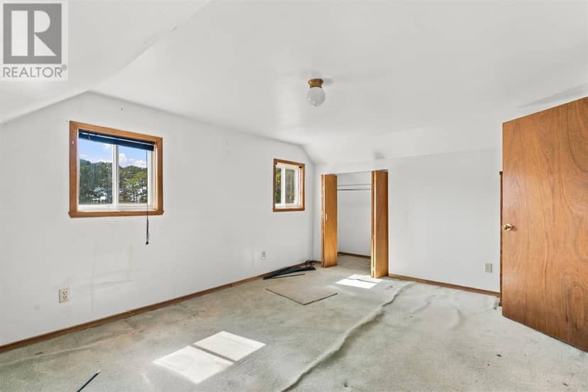 97 Wellington AVE — photo 17 of 30
