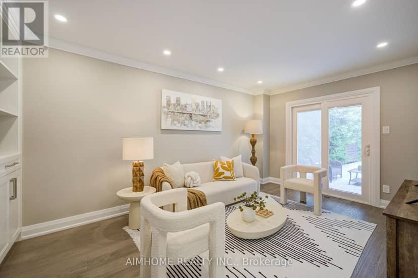 83 Houseman Crescent — photo 10 of 40