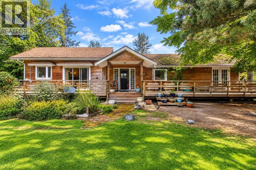 1020 FINCH DRIVE, Squamish