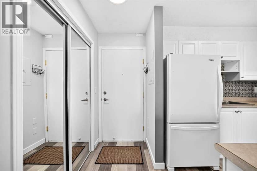 109, 1717 60 Street SE, Calgary, photo 4