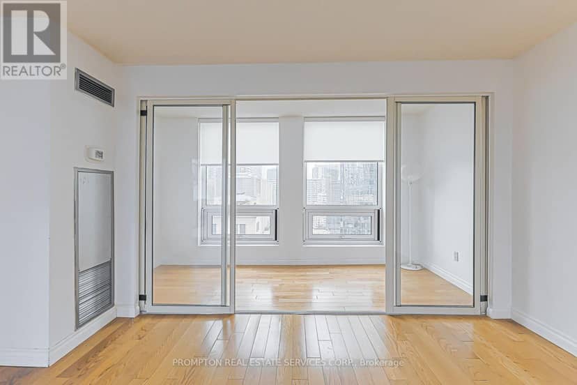 1705 - 25 Grenville Street — photo 12 of 37