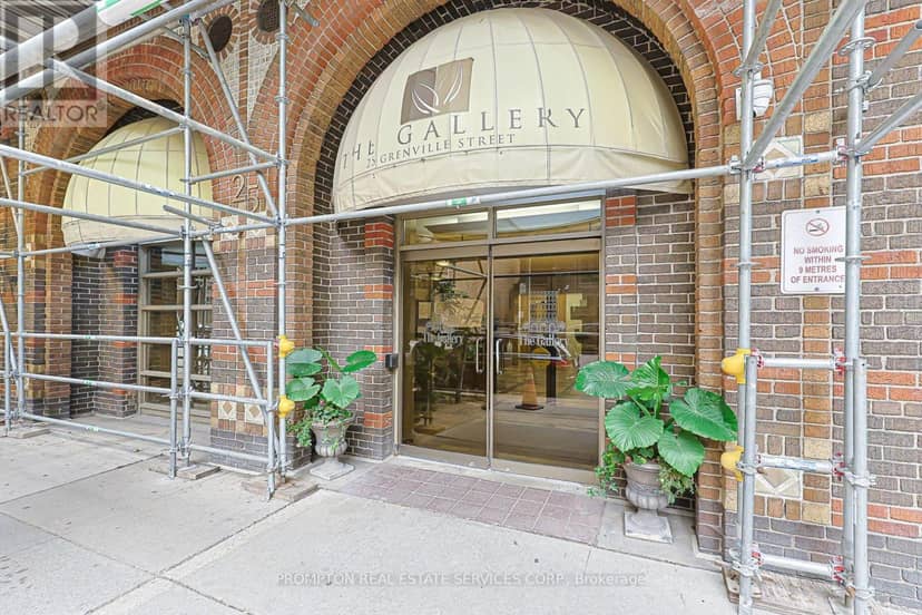 1705 - 25 Grenville Street — photo 2 of 37