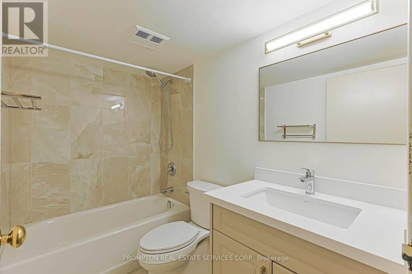 1705 - 25 Grenville Street — photo 30 of 37