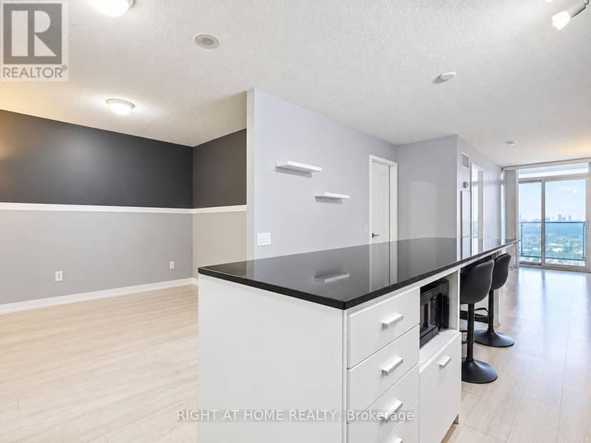 1701B - 19 Singer Court — photo 5 of 15