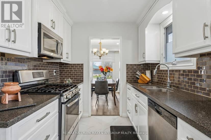 11 Charlotte Court — photo 14 of 40