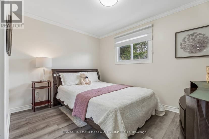11 Charlotte Court — photo 26 of 40