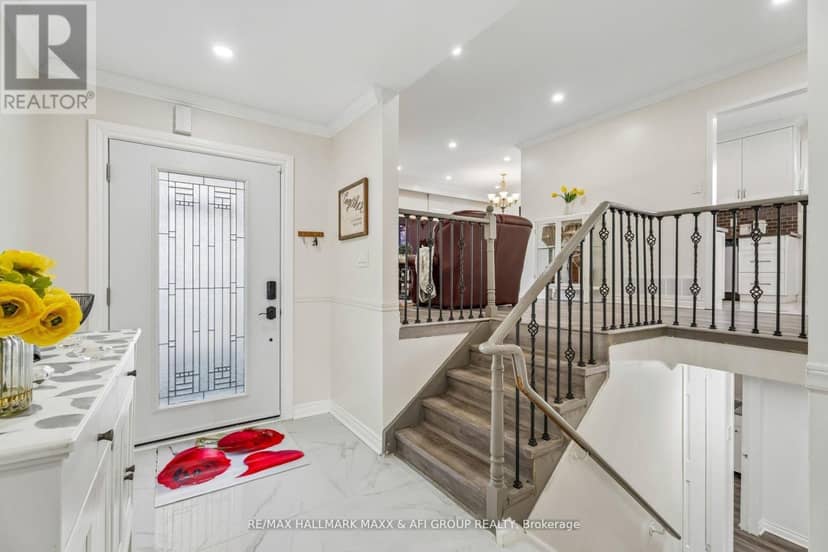 11 Charlotte Court, Barrie, photo 5