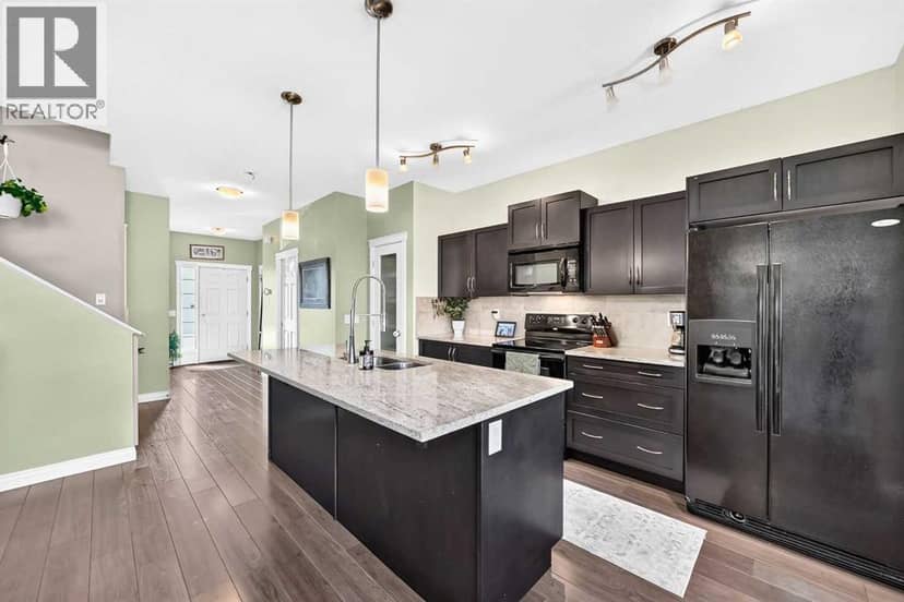 10 Reunion Grove NW, Airdrie, photo 4