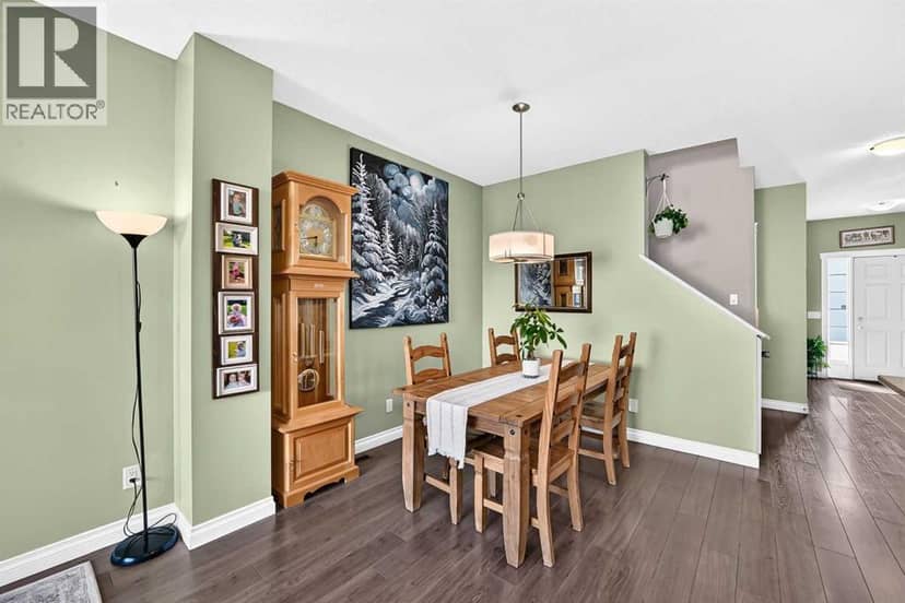 10 Reunion Grove NW, Airdrie, photo 7