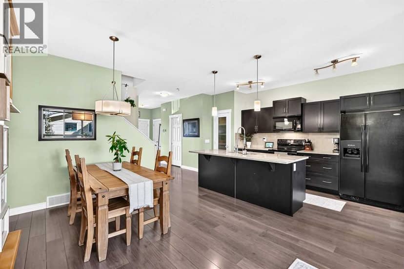 10 Reunion Grove NW, Airdrie, photo 8