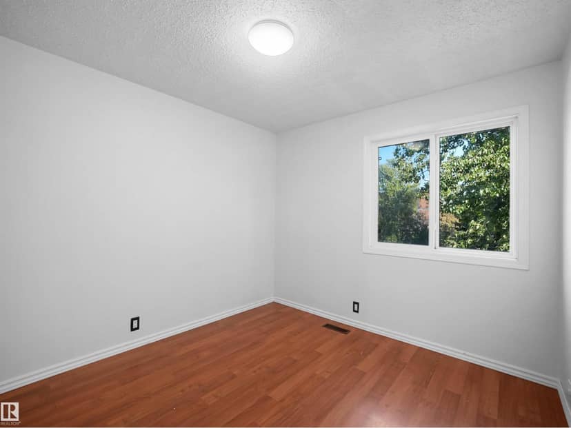 #22 13833 30 ST NW — photo 21 of 40