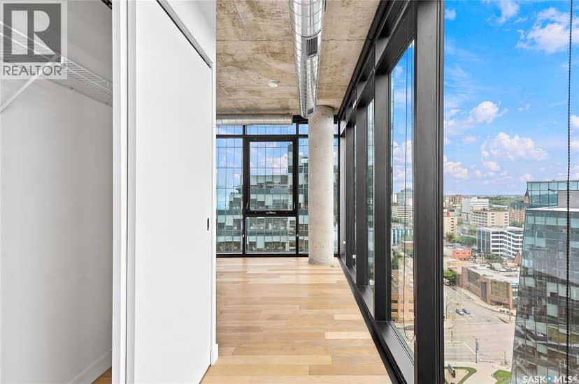 1804 490 2nd AVENUE S — photo 15 of 40