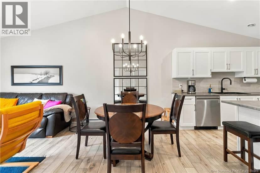 398 Glengrove Road — photo 8 of 40