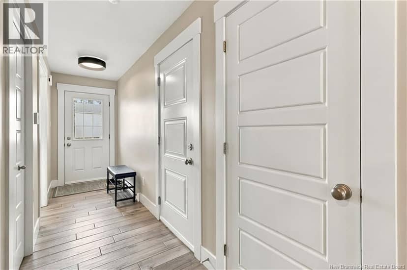 398 Glengrove Road — photo 3 of 40