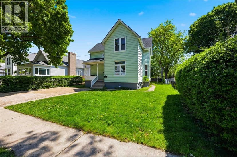 394 Palmerston STREET South — photo 3 of 39