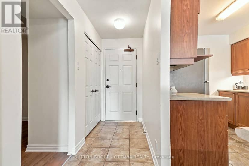 802 - 120 Grant Carman Drive — photo 11 of 40