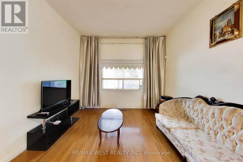 99 Euclid Avenue — photo 10 of 28