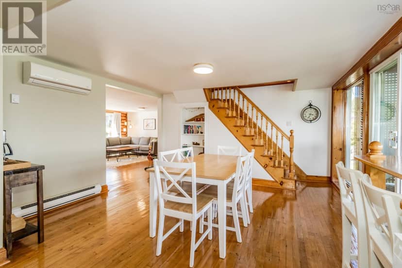 5358 Granville Road — photo 15 of 37