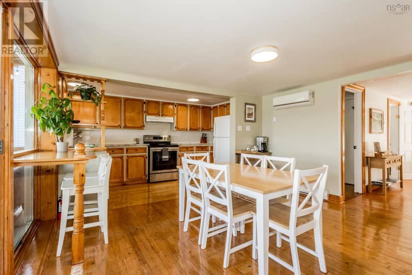 5358 Granville Road — photo 13 of 37