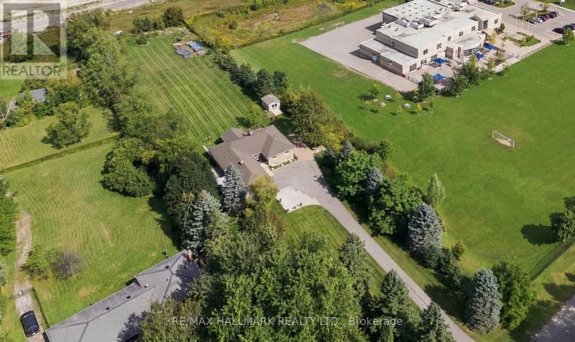 166 Hillcrest Drive, East Gwillimbury