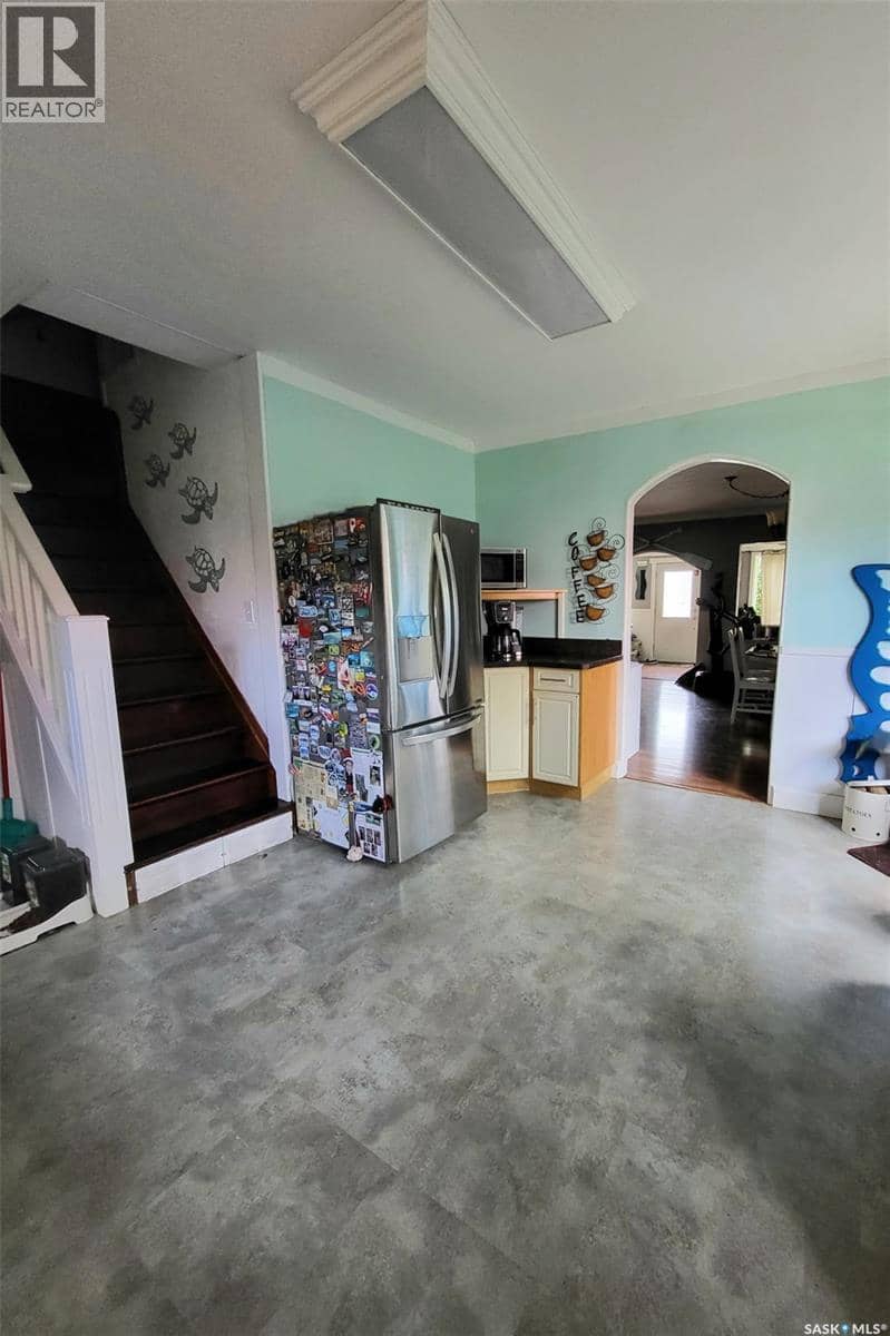 161 Boswell STREET — photo 10 of 38