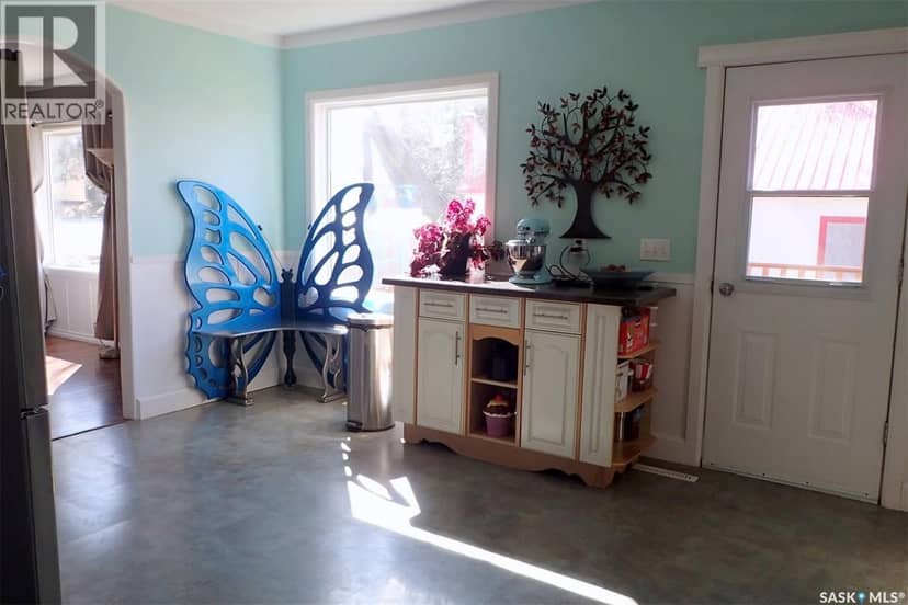 161 Boswell STREET — photo 9 of 38