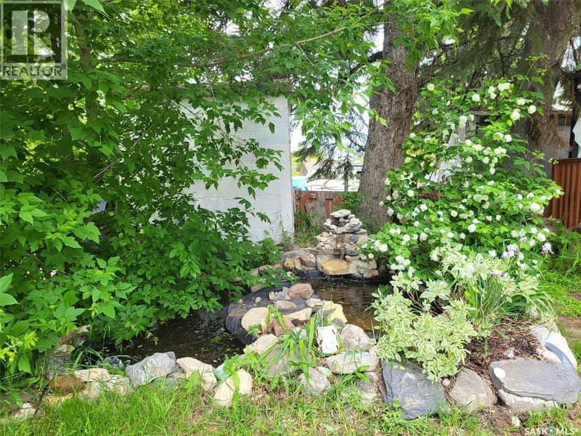 161 Boswell STREET — photo 34 of 38