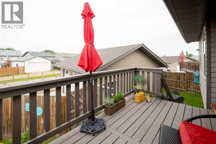 10 Hansen Close — photo 11 of 36