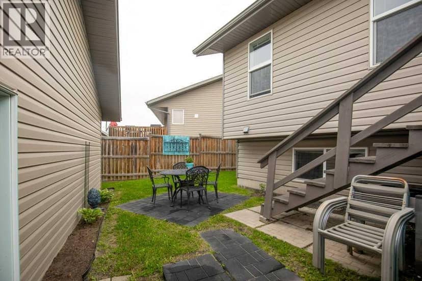 10 Hansen Close, Sylvan Lake, photo 5