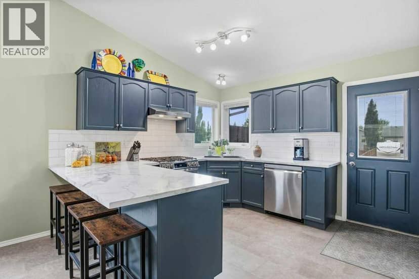 10 Hansen Close — photo 19 of 36