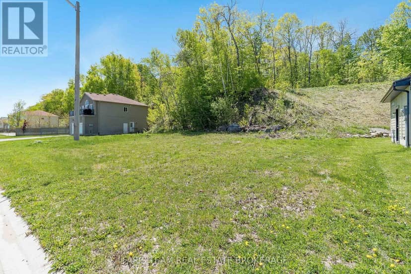 722 Aberdeen Boulevard — photo 4 of 13