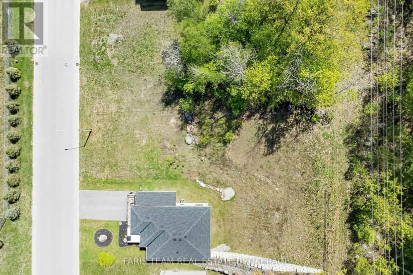 722 Aberdeen Boulevard — photo 7 of 13