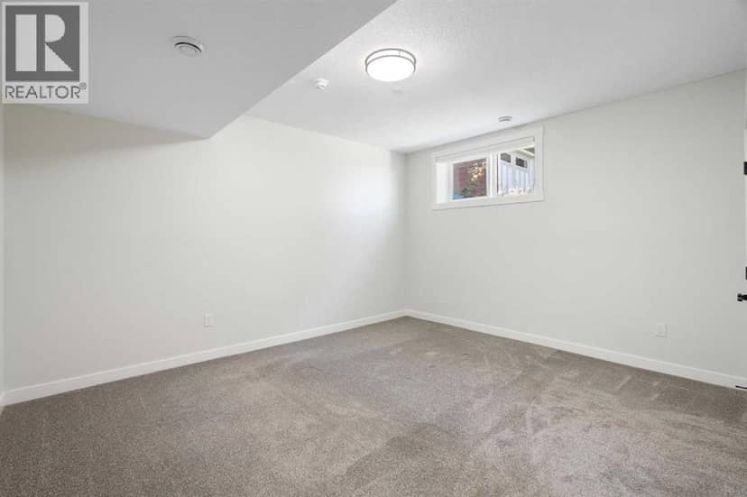 316 Muirfield Crescent — photo 38 of 40