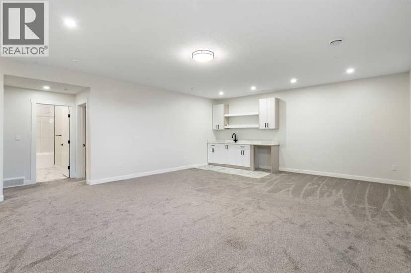 316 Muirfield Crescent — photo 34 of 40