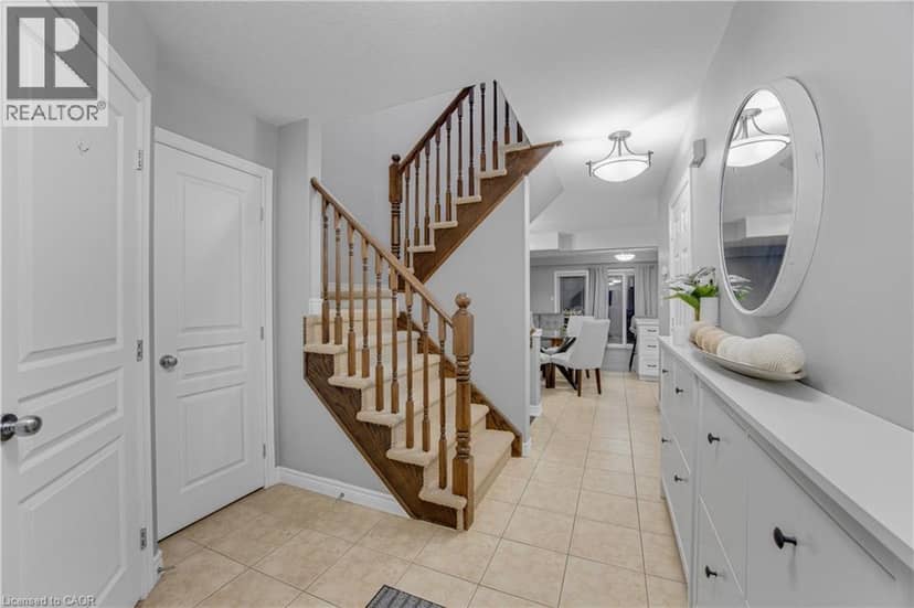 4465 COMFORT Crescent — photo 11 of 28