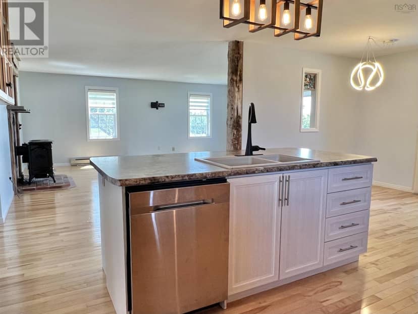 3533 Highway 1, Beaver River, photo 7