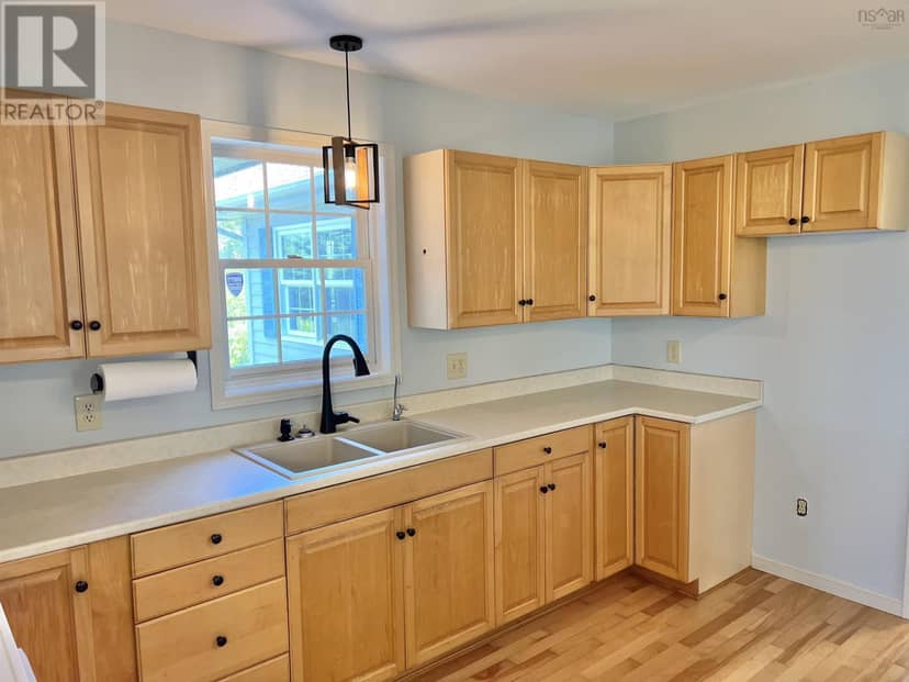 3533 Highway 1, Beaver River, photo 5