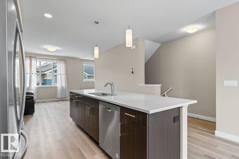 #62 13139 205 ST NW, Edmonton