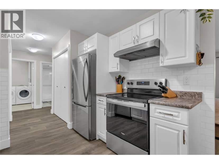 3854 Gordon Drive Unit# 186, Kelowna
